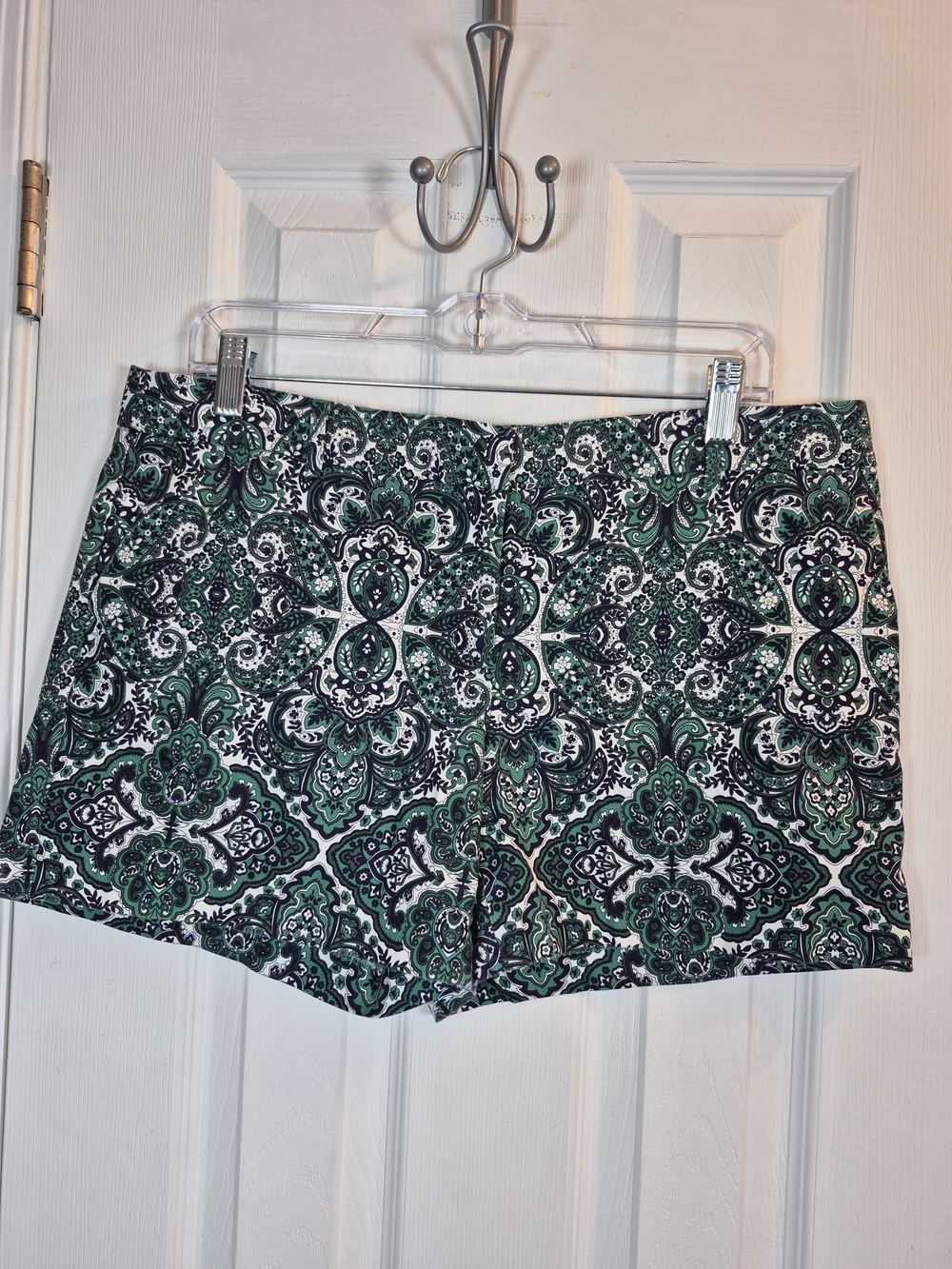 KENAR Green Navy Paisley Chino Shorts Women's Size 12 Stretch Cotton